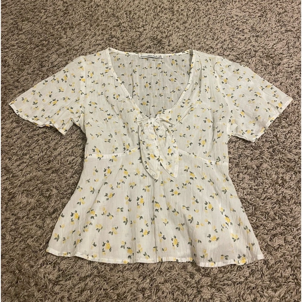 Abercrombie and Fitch top - Size Xs - Never worn